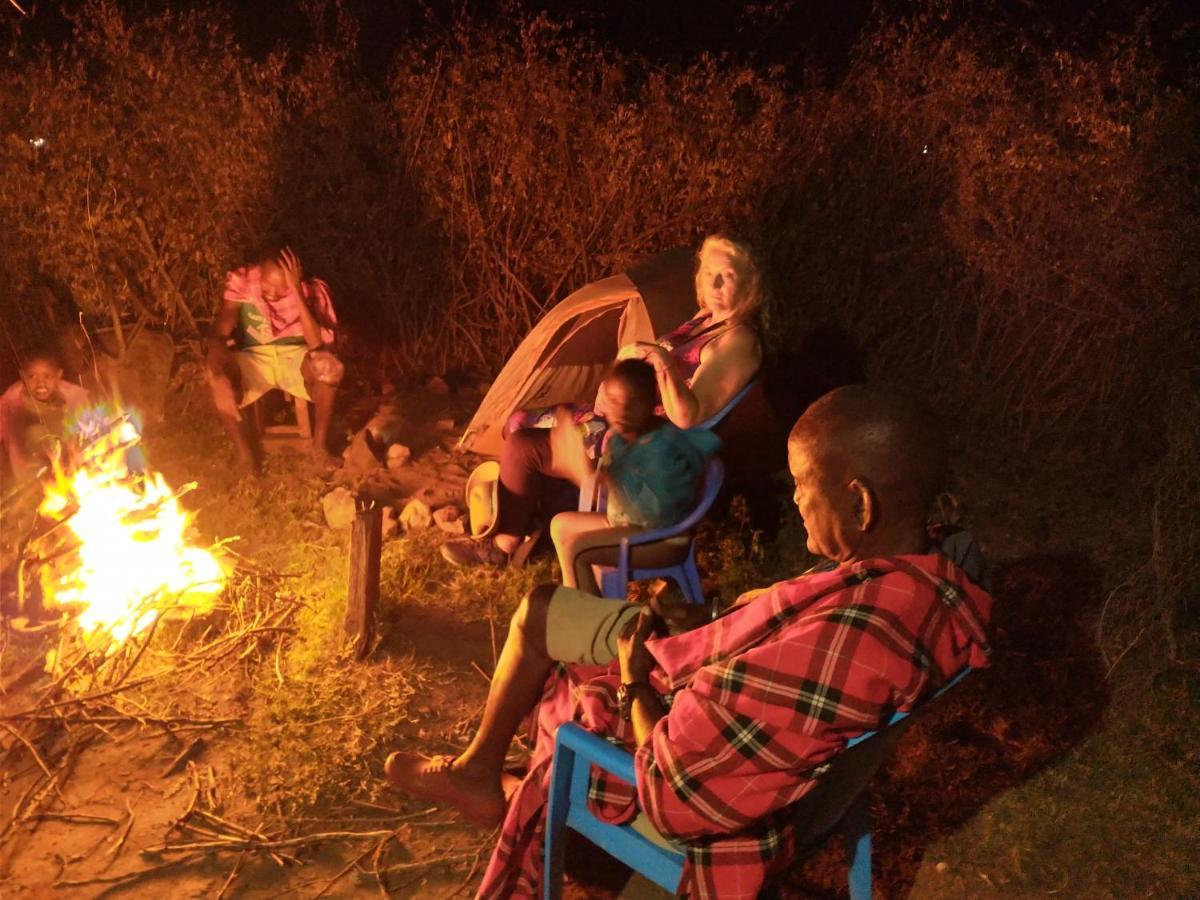 Maasai Homestay Camping Sekenani المظهر الخارجي الصورة