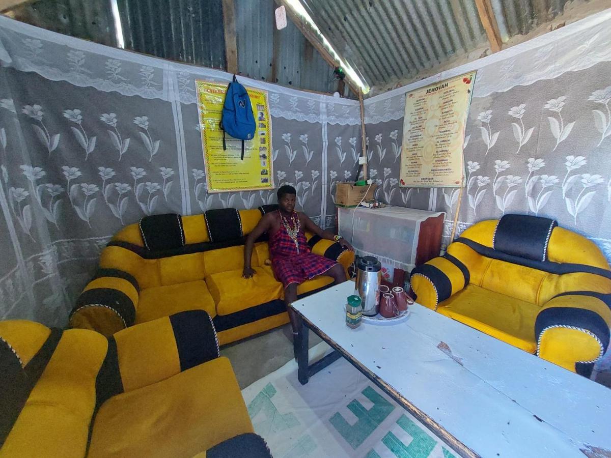 Maasai Homestay Camping Sekenani المظهر الخارجي الصورة